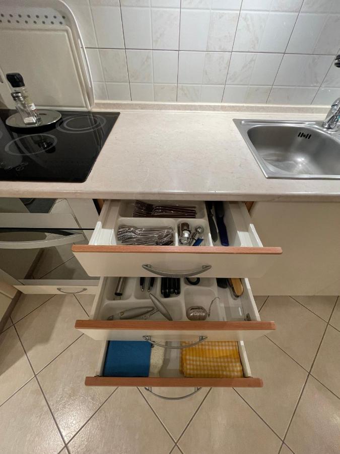 Strand Wohnung, Lux, Meerblick, Wifi, Klimaanlagen Агия Триас Екстериор снимка