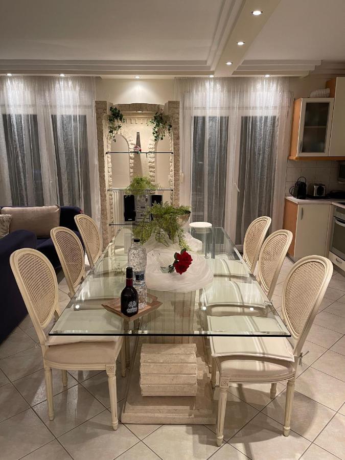 Strand Wohnung, Lux, Meerblick, Wifi, Klimaanlagen Агия Триас Екстериор снимка
