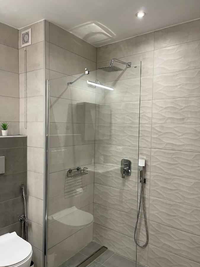 Strand Wohnung, Lux, Meerblick, Wifi, Klimaanlagen Агия Триас Екстериор снимка