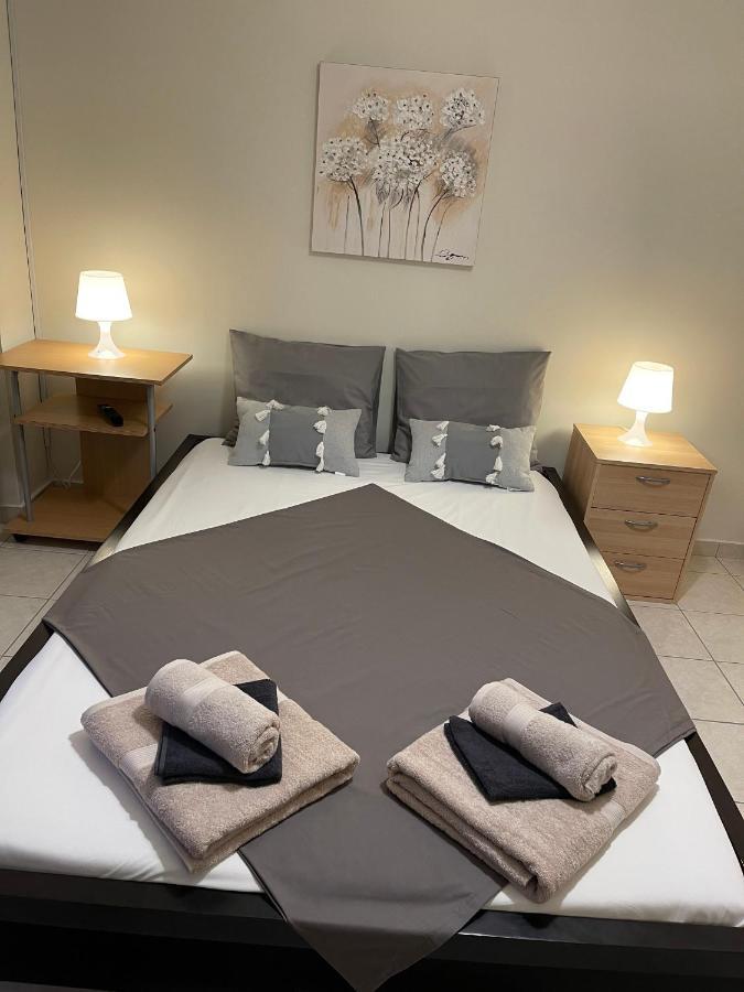 Strand Wohnung, Lux, Meerblick, Wifi, Klimaanlagen Агия Триас Екстериор снимка